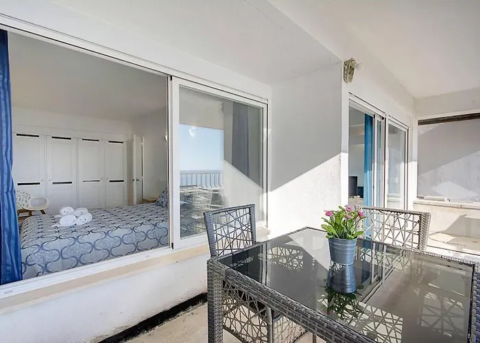 Maison De La By Innkeeper *