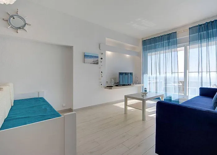 Maison De La By Innkeeper Διαμέρισμα